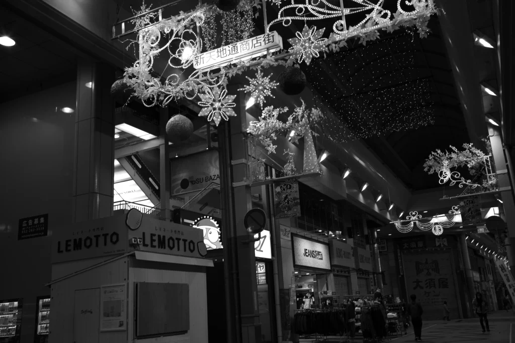 「Leica M monochrom (Typ246)+SUMMICRON-M f2.0/35mm ASPH.」で撮影した名古屋・大須の写真